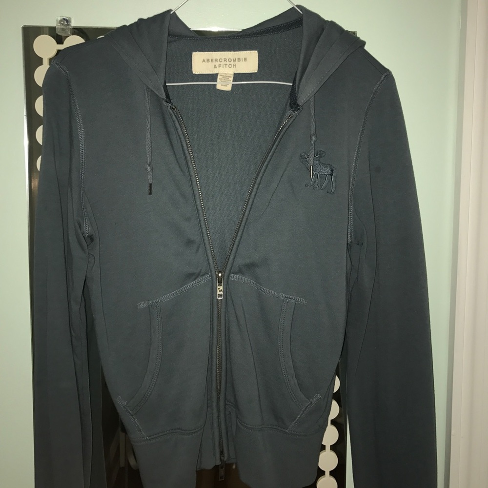 Thin olive green hoodie